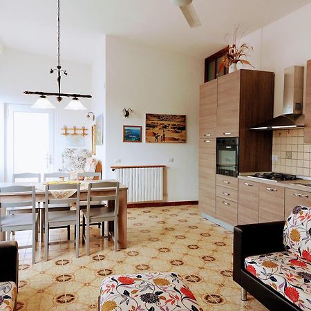 Casa Vacanze Sole E Mare เตวลาดา ภายนอก รูปภาพ