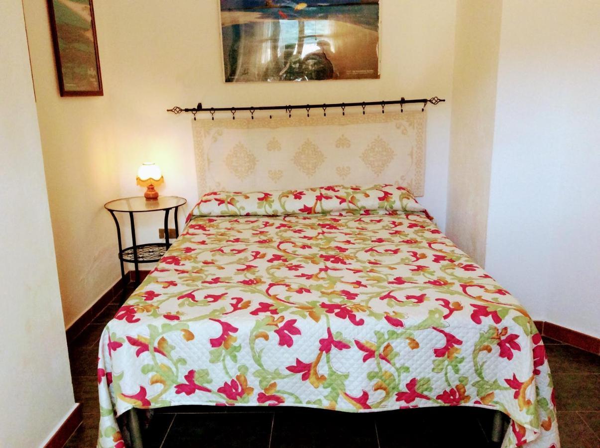 Casa Vacanze Sole E Mare เตวลาดา ภายนอก รูปภาพ