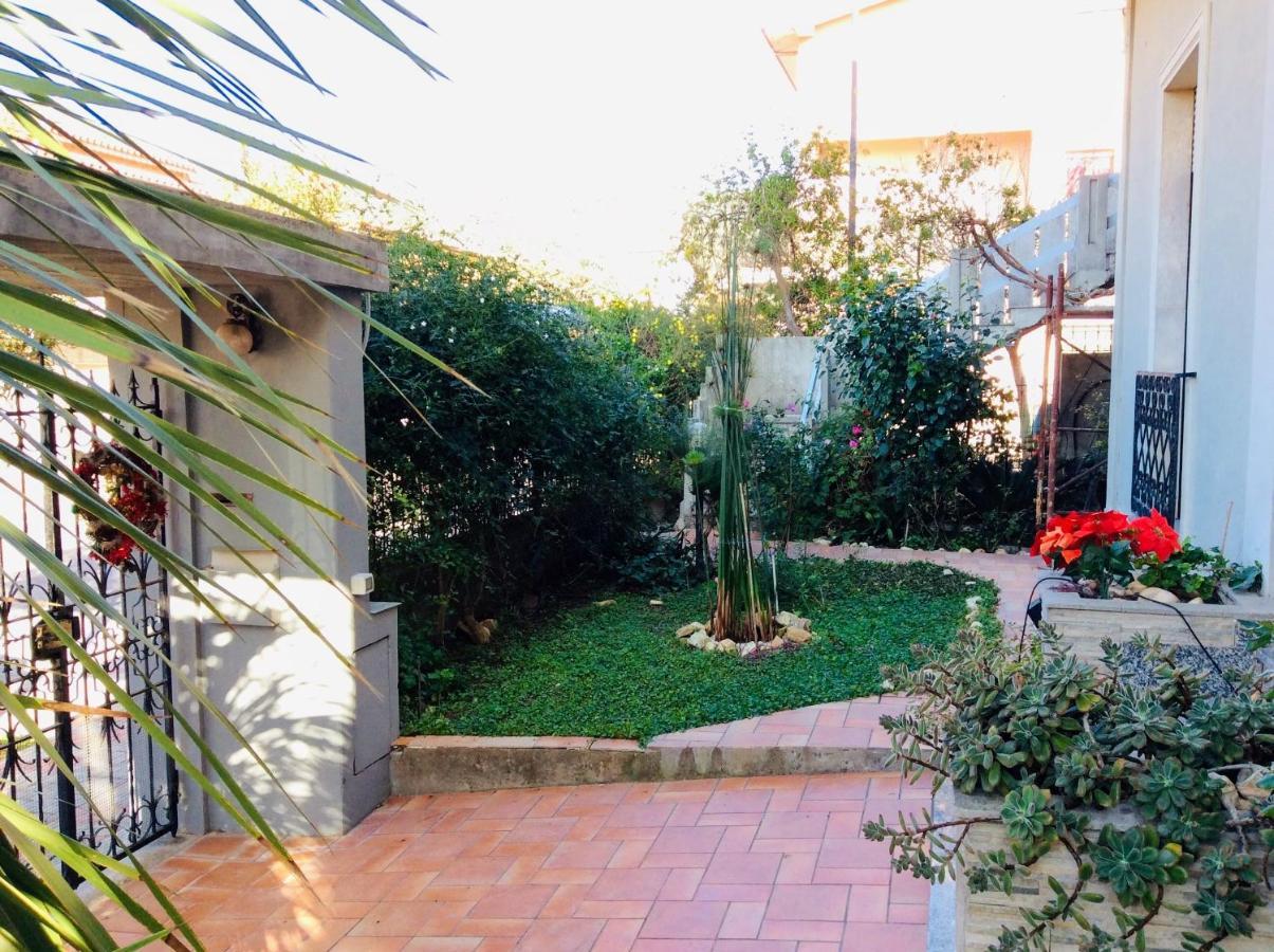 Casa Vacanze Sole E Mare เตวลาดา ภายนอก รูปภาพ