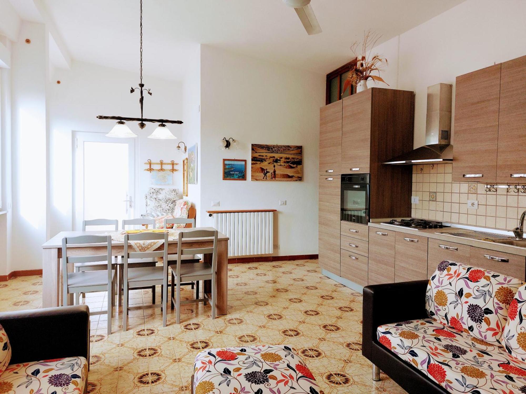 Casa Vacanze Sole E Mare เตวลาดา ภายนอก รูปภาพ