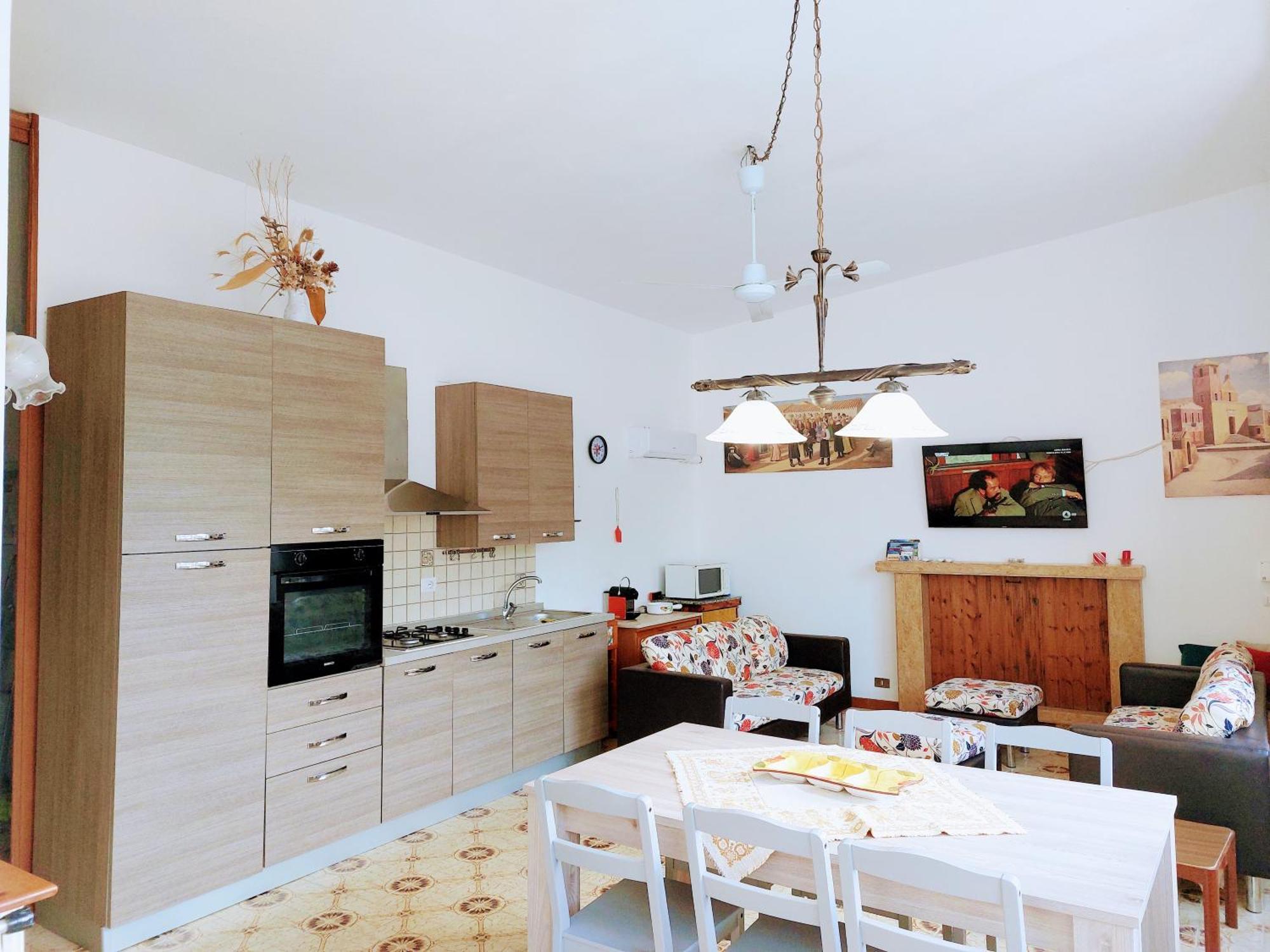 Casa Vacanze Sole E Mare เตวลาดา ภายนอก รูปภาพ
